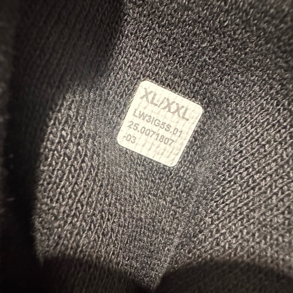 Auth. ✅ Lululemon Oversized Full Zip Scuba in “Black/Gold” Size XL/XXL 🖤💛 - Picture 7 of 11